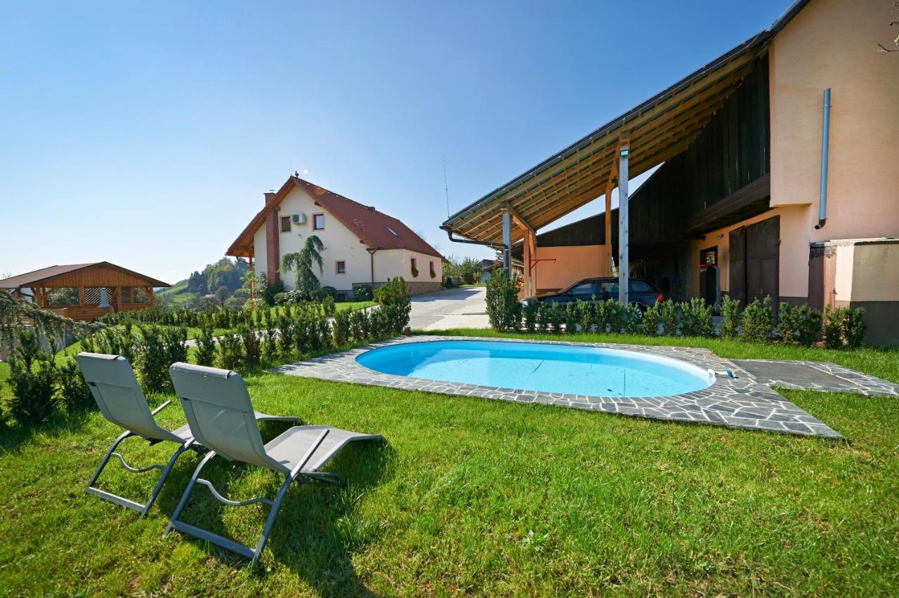 Farmhouse Lipoglav Loče pri Poljčanah Exteriér fotografie